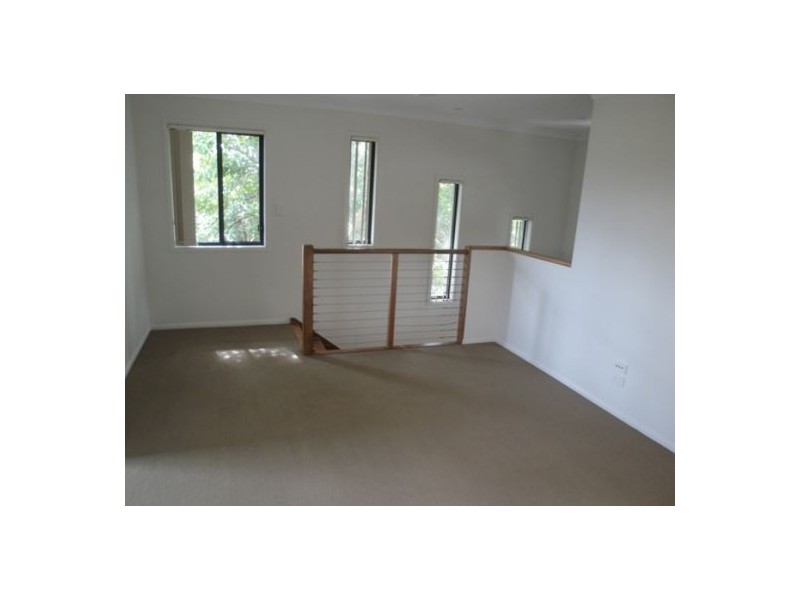 4/100 Imperial Parade, Labrador QLD 4215