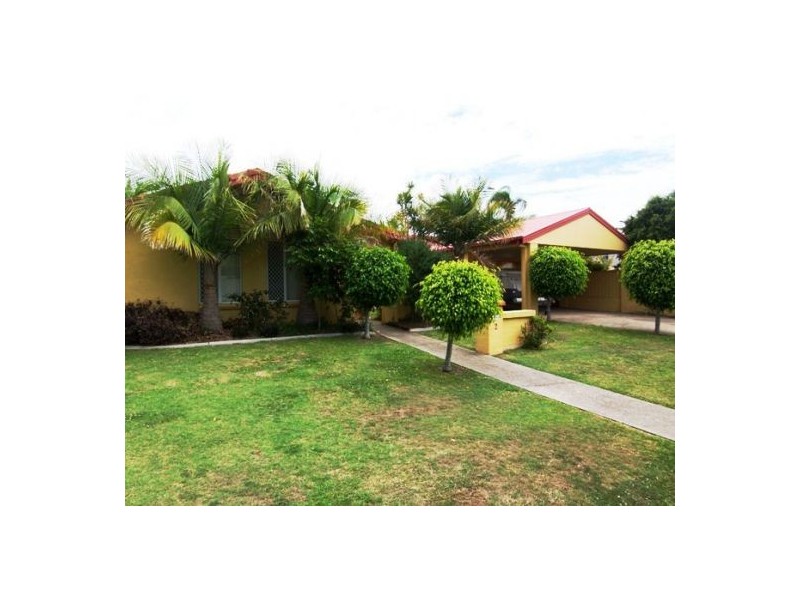 2 Naranja Crescent, Benowa QLD 4217