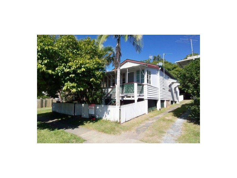 12 Walton Street, Southport QLD 4215