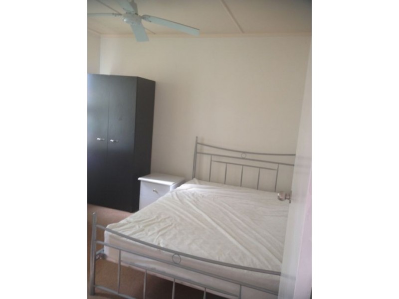 2/126 Smith Street, Southport QLD 4215