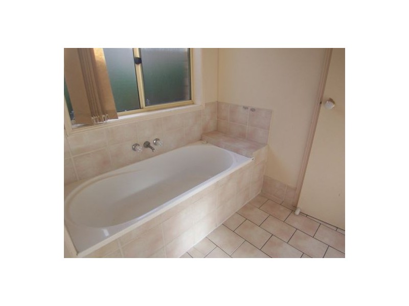 9 Hazeltine Place, Parkwood QLD 4214