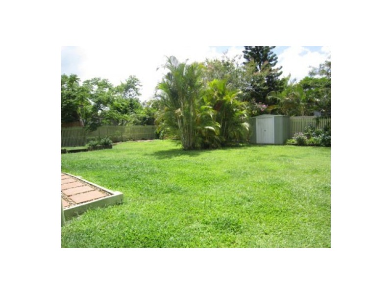 1 Cutana Court, Ashmore QLD 4214