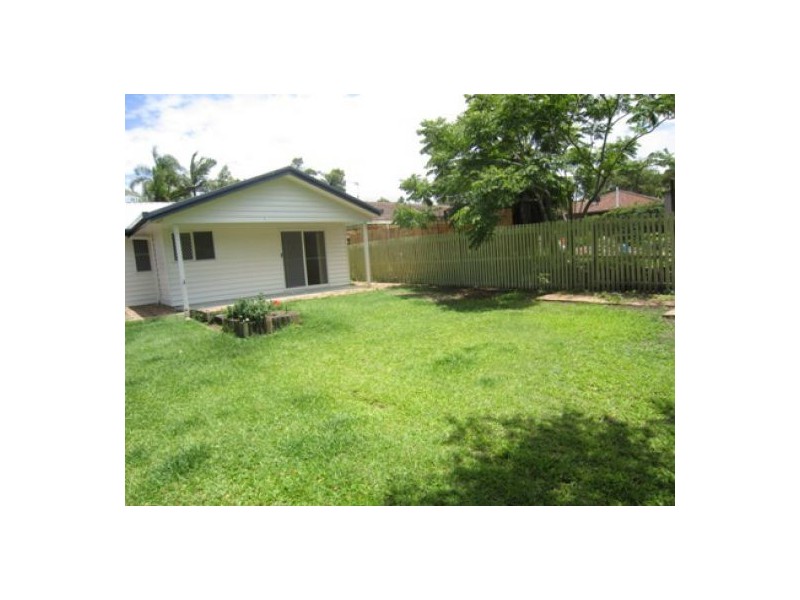1 Cutana Court, Ashmore QLD 4214