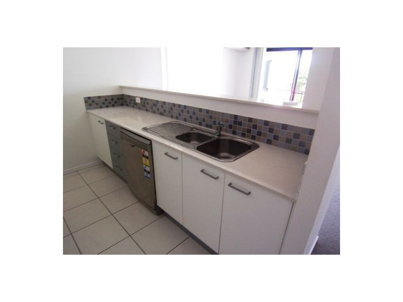 15/15 Lloyd Street, Southport QLD 4215