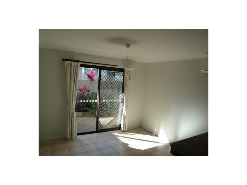 1/1 Beitz Avenue, Labrador QLD 4215