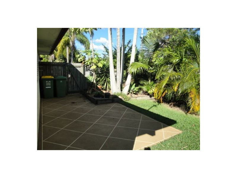 1/1 Beitz Avenue, Labrador QLD 4215