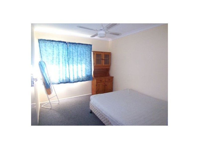 19 Elaine Street, Southport QLD 4215