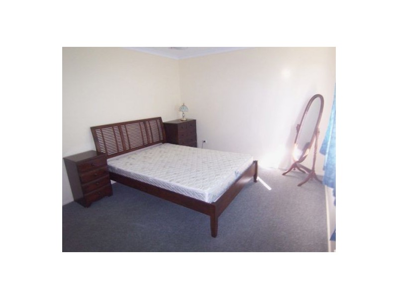 19 Elaine Street, Southport QLD 4215