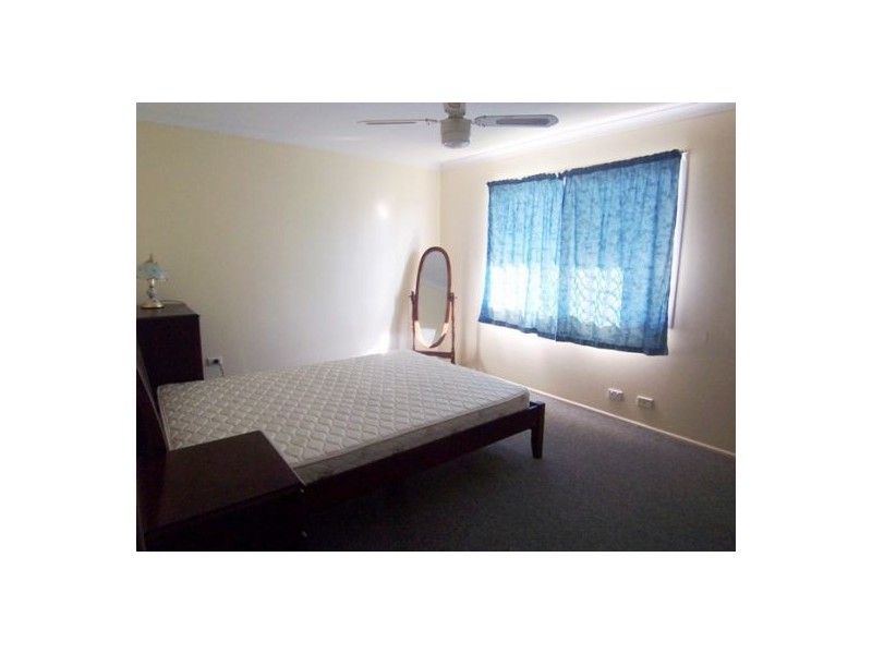 19 Elaine Street, Southport QLD 4215