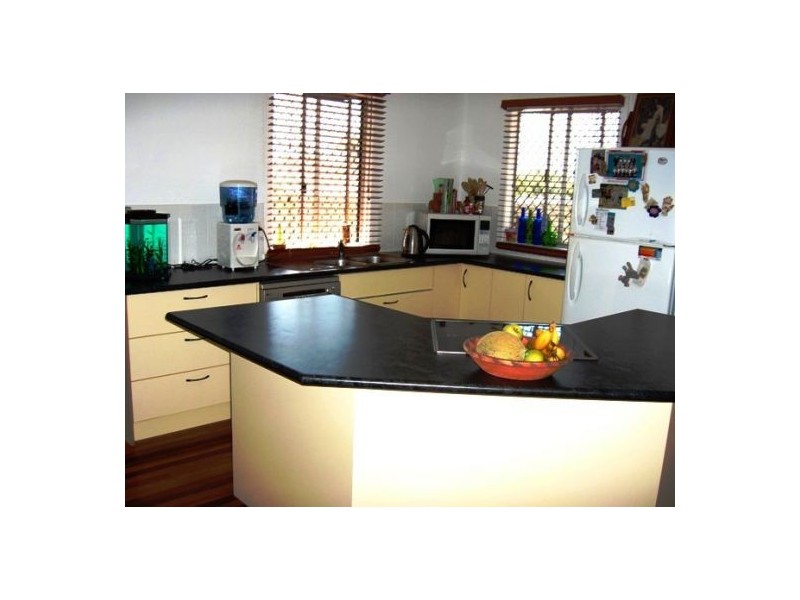 19 Heydon Avenue, Labrador QLD 4215