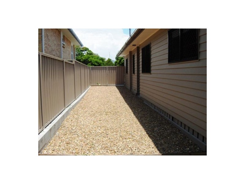 19 Heydon Avenue, Labrador QLD 4215