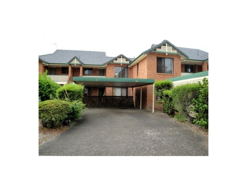 28/164  High Street, Southport QLD 4215