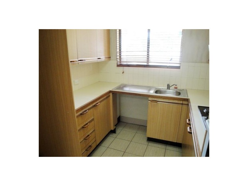 28/164  High Street, Southport QLD 4215