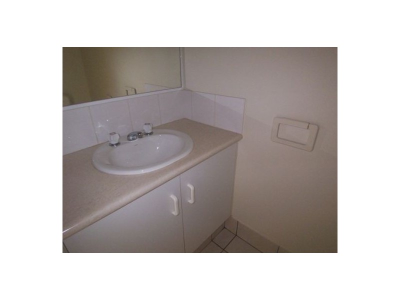 5/212 Central Street, Labrador QLD 4215