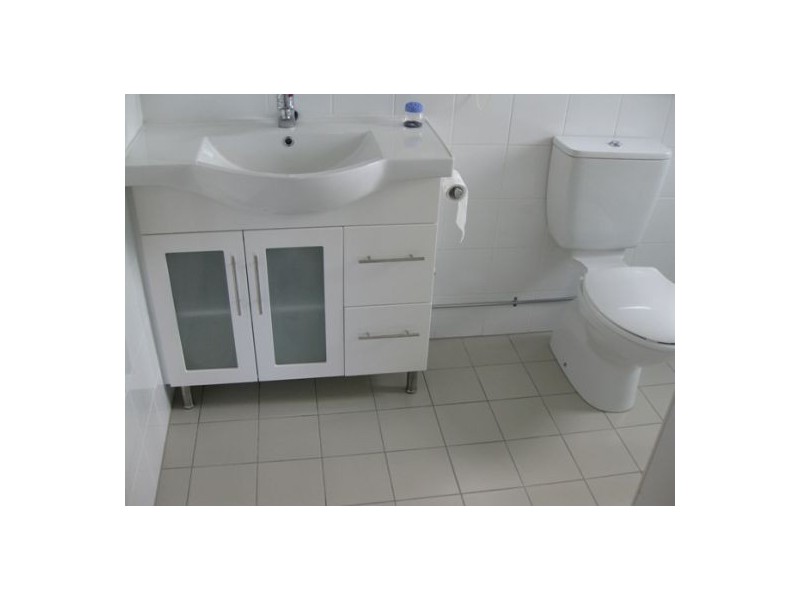 18/6-10 Rose Street, Southport QLD 4215