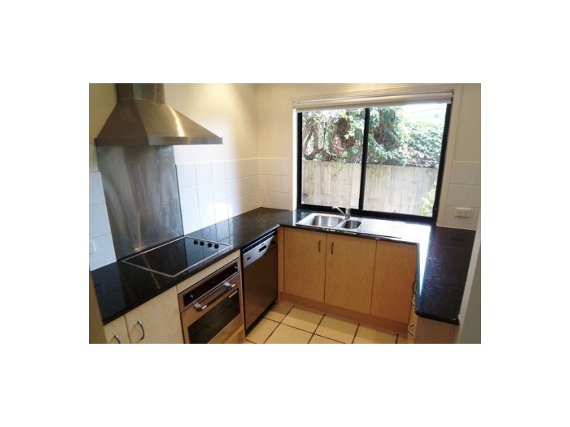 3/148 Johnston St, Southport QLD 4215