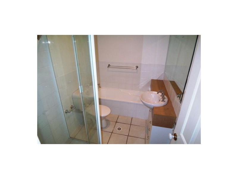 3/148 Johnston St, Southport QLD 4215