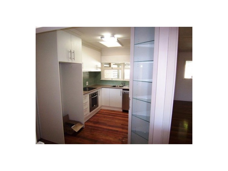 28 Dowling Drive, Southport QLD 4215