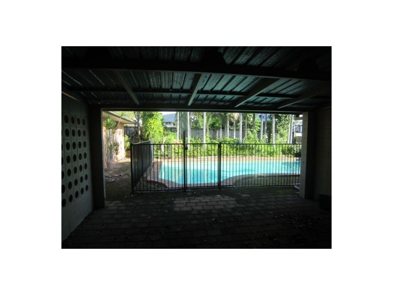 28 Dowling Drive, Southport QLD 4215