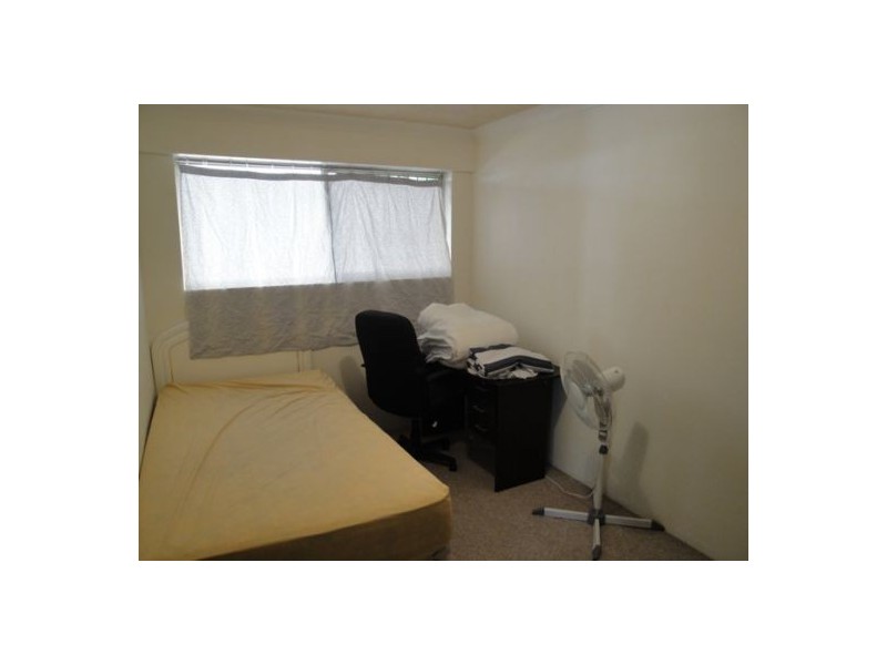 2/45 Railway Street, Southport QLD 4215