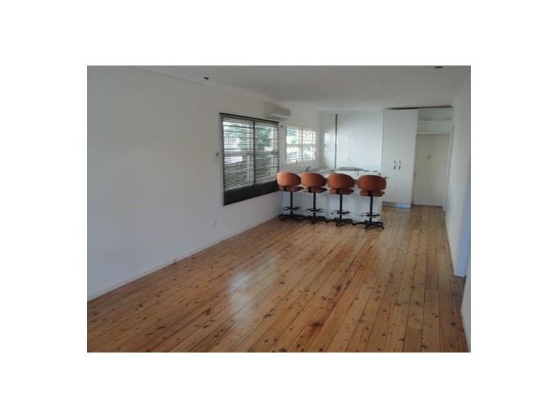 52 Robert Street, Labrador QLD 4215