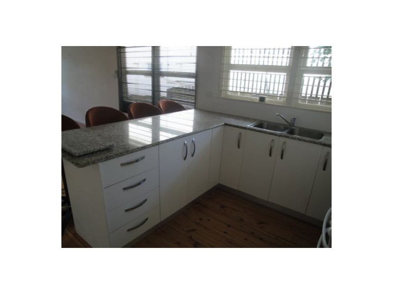 52 Robert Street, Labrador QLD 4215