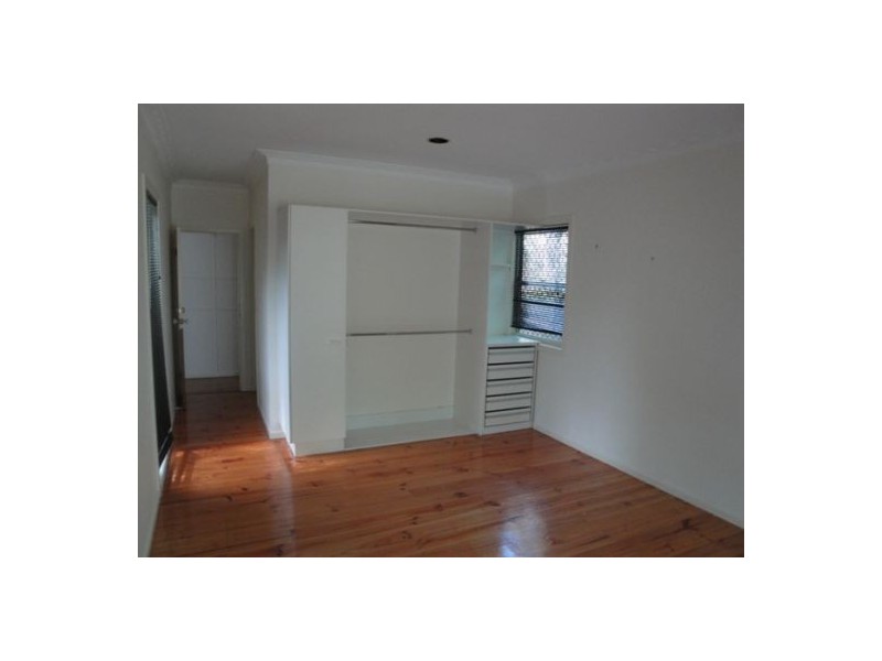 52 Robert Street, Labrador QLD 4215