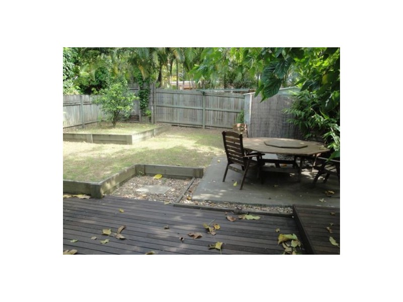 52 Robert Street, Labrador QLD 4215