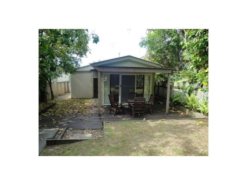 52 Robert Street, Labrador QLD 4215