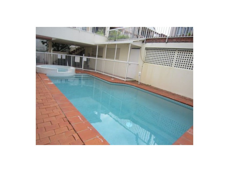 11/49 Bauer Street, Southport QLD 4215