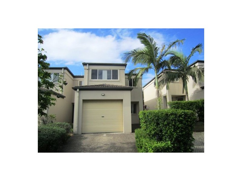 7/97 Eugaree St, Southport QLD 4215