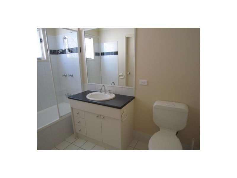 7/97 Eugaree St, Southport QLD 4215