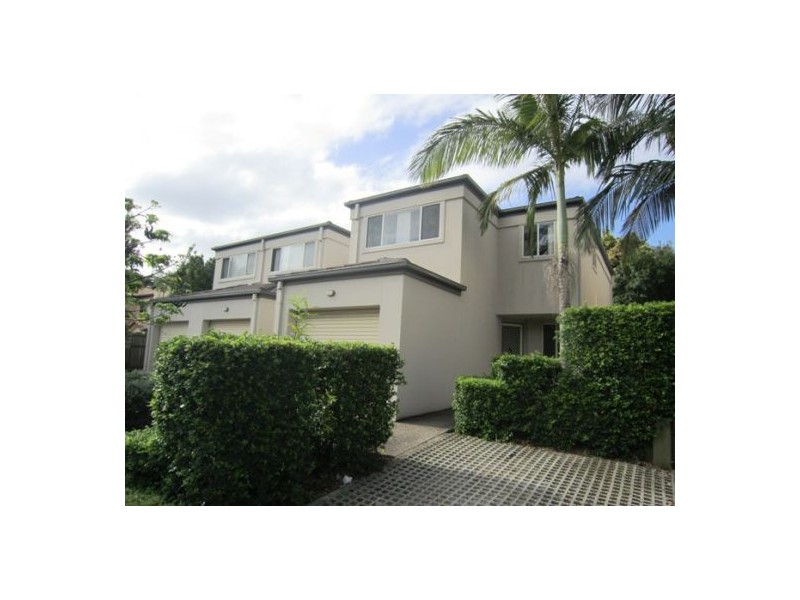 7/97 Eugaree St, Southport QLD 4215