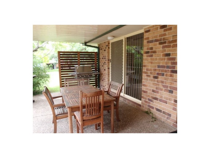 13 Maidstone Place, Parkwood QLD 4214