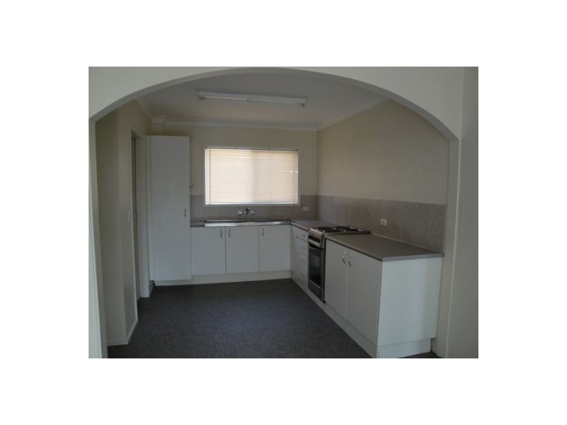 3/109  High Street, Southport QLD 4215