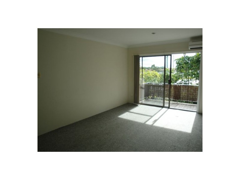 3/109  High Street, Southport QLD 4215