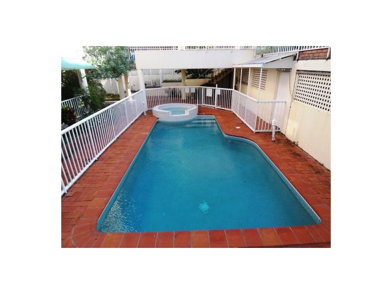 11/49 Bauer Street, Southport QLD 4215