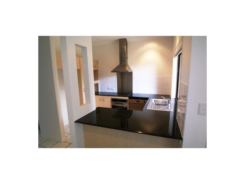 3/148  Johnston Street, Southport QLD 4215