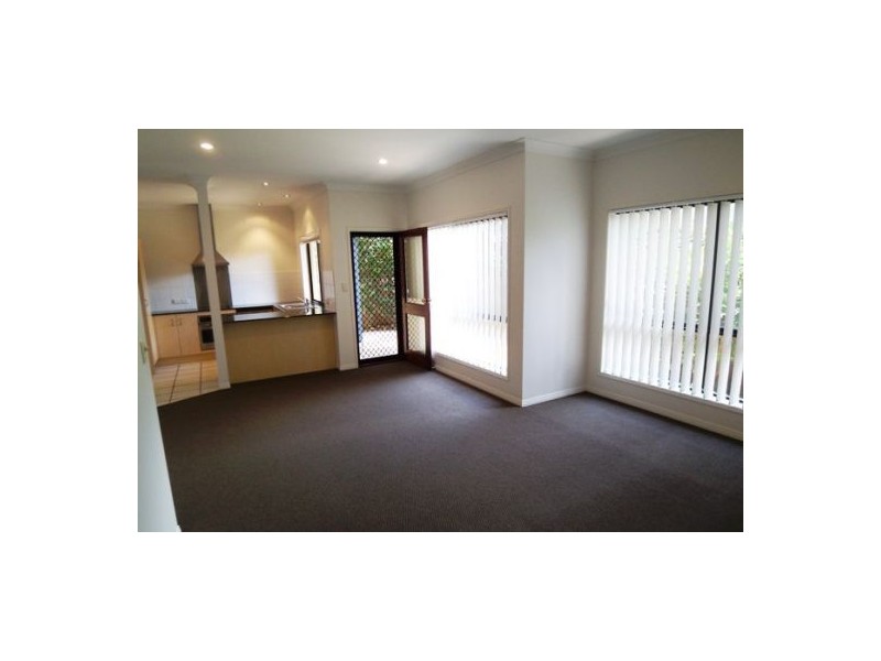 3/148  Johnston Street, Southport QLD 4215