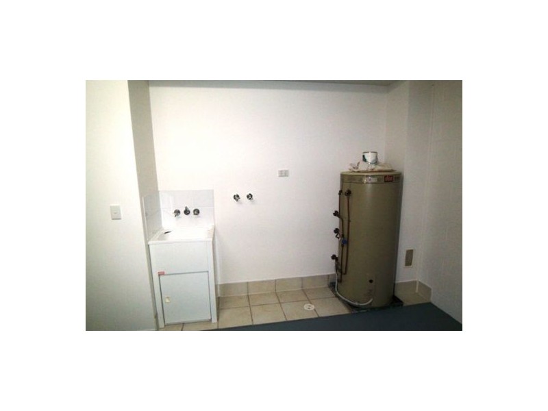 3/148  Johnston Street, Southport QLD 4215