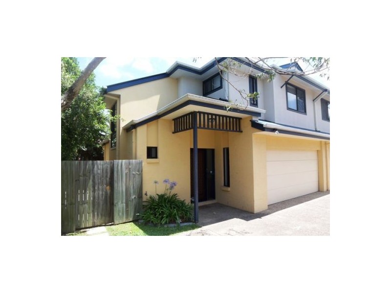 3/148  Johnston Street, Southport QLD 4215