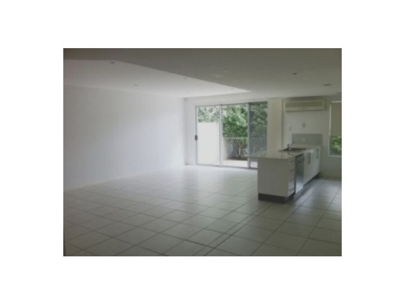 20/1 Boulton Drive, Nerang QLD 4211