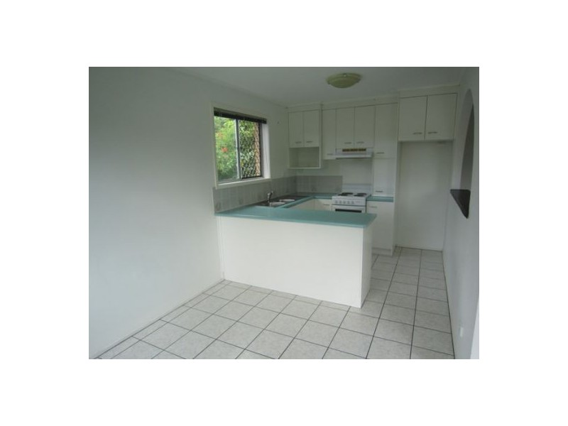 6 Sungold Avenue, Southport QLD 4215