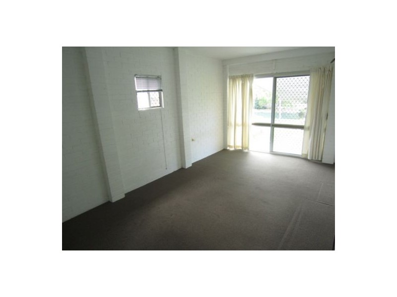 6 Sungold Avenue, Southport QLD 4215