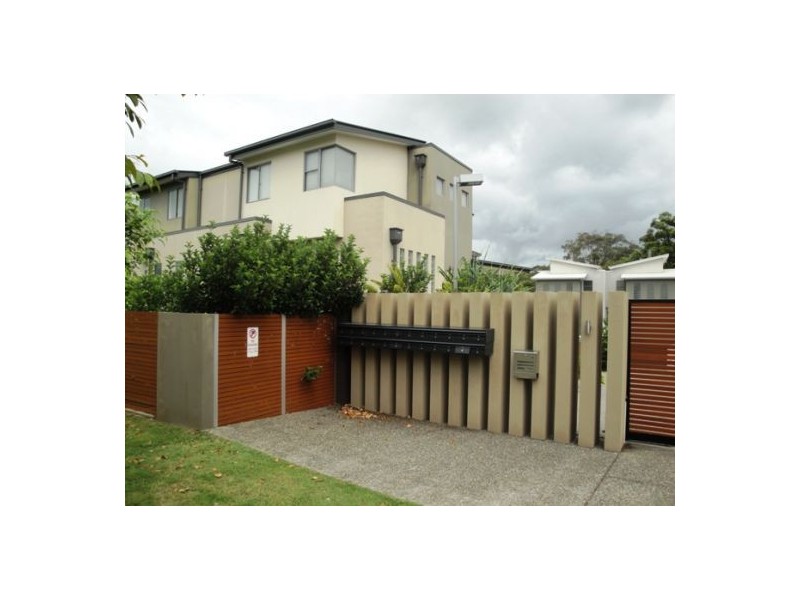 16/17 Great Southern Drive, Robina QLD 4226