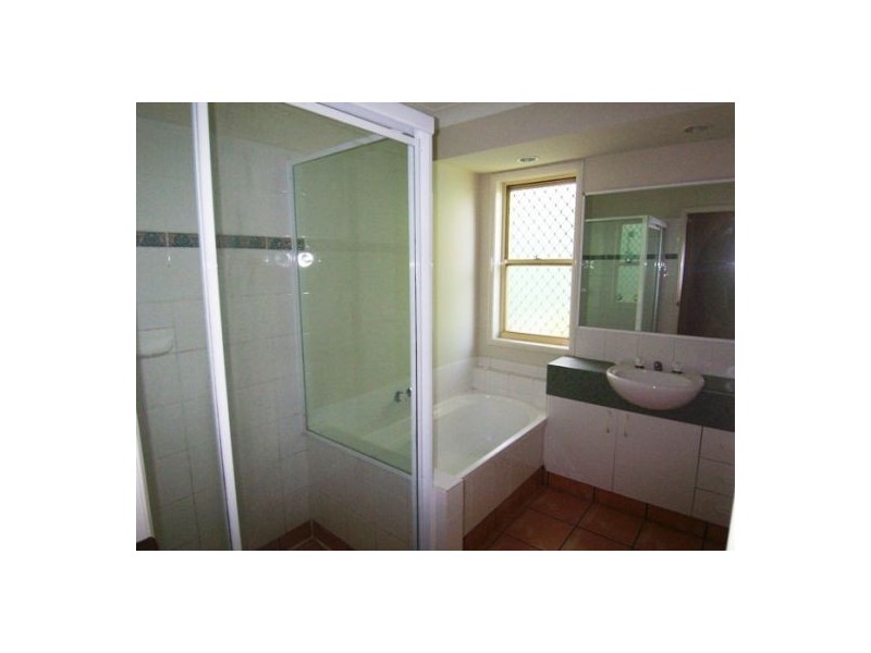 2/39 Alma Street, Southport QLD 4215