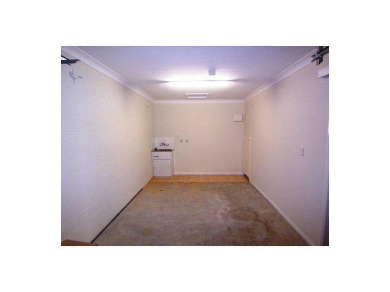 2/39 Alma Street, Southport QLD 4215