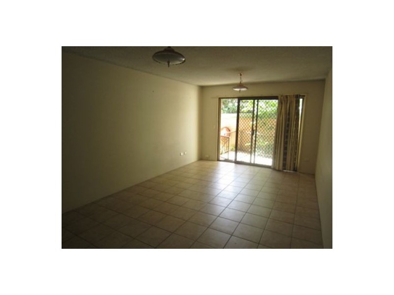 1/109-111 High Street, Southport QLD 4215