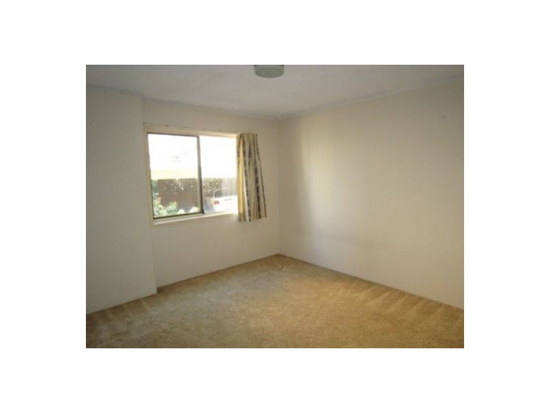 1/109-111 High Street, Southport QLD 4215