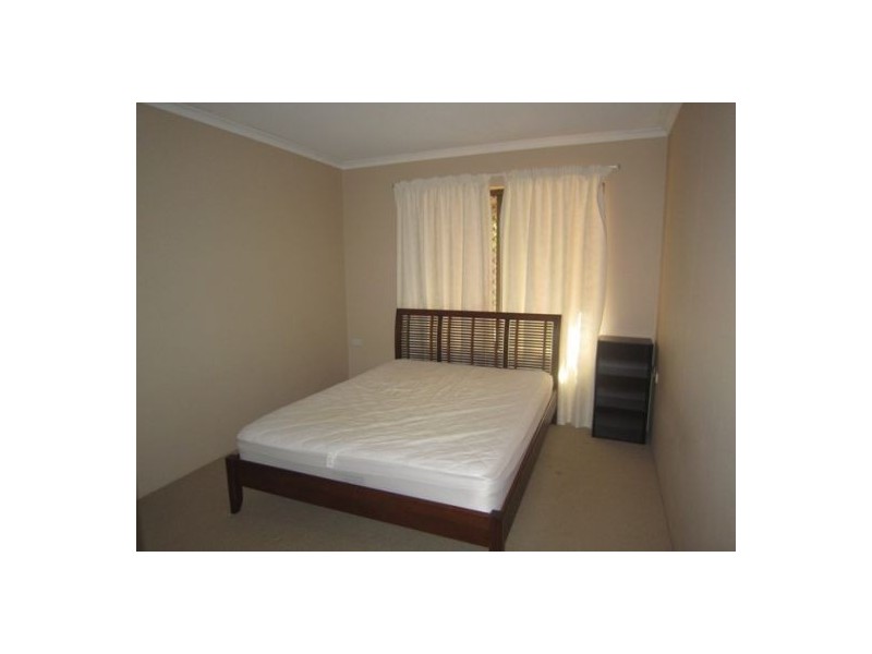 6/164  High Street, Southport QLD 4215